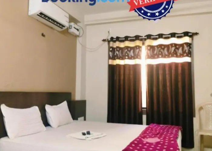 Hotel Uk Palace Puri Near Sea Beach Sea View Room - Luxury & Spacious Room - Near Temple With Prime Location Wifi- Lift And Parking Facilities - Book Now